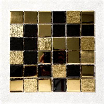 Trame 6x6 de grands carreaux de cristal : miroir or lisse, miroir noir et or nervuré écorce