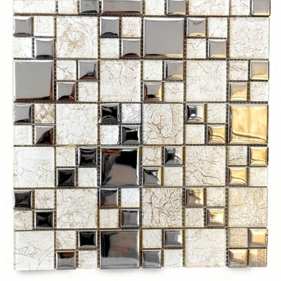 Mosaïque de cristal modulaire, feuille métallisée argent et or, accents biseau chromé