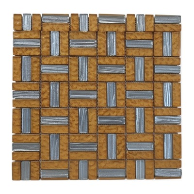 Mosaïque de cristal en tressage moulin, carreaux ambre doré texturés, accents argent nervuré