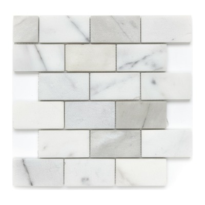 Mosaïque brique métro 5x10 cm, marbre blanc façon Carrare, finition adoucie