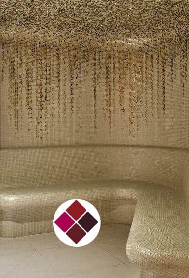 Hammam, dégradé doré sur banquette courbe, cristal doré